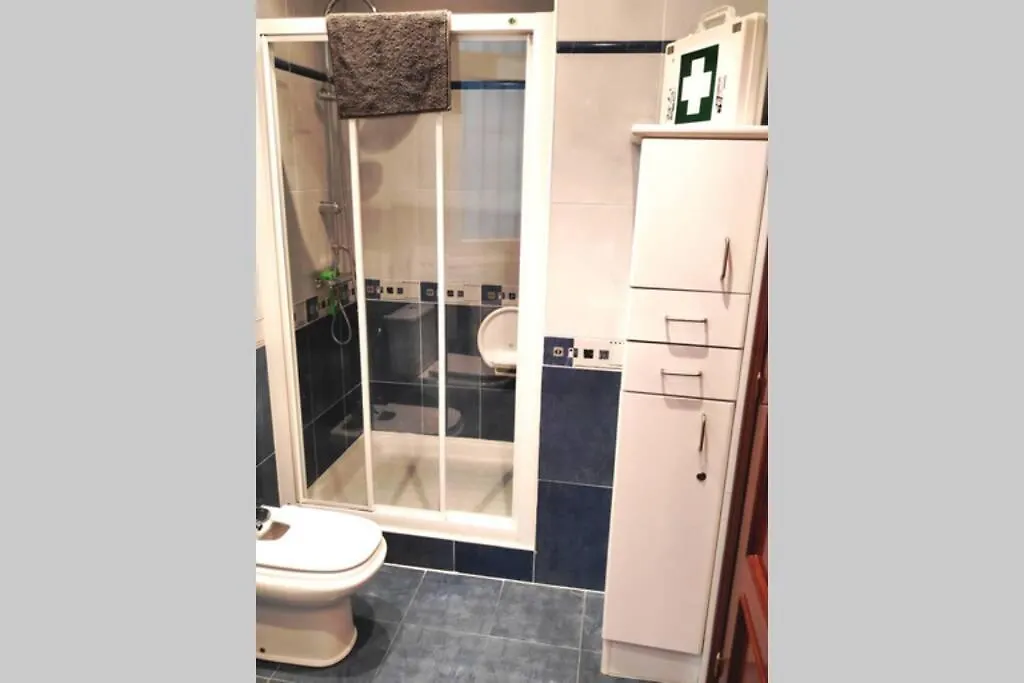Aloha Bilbao City Centre With Parking Apartment